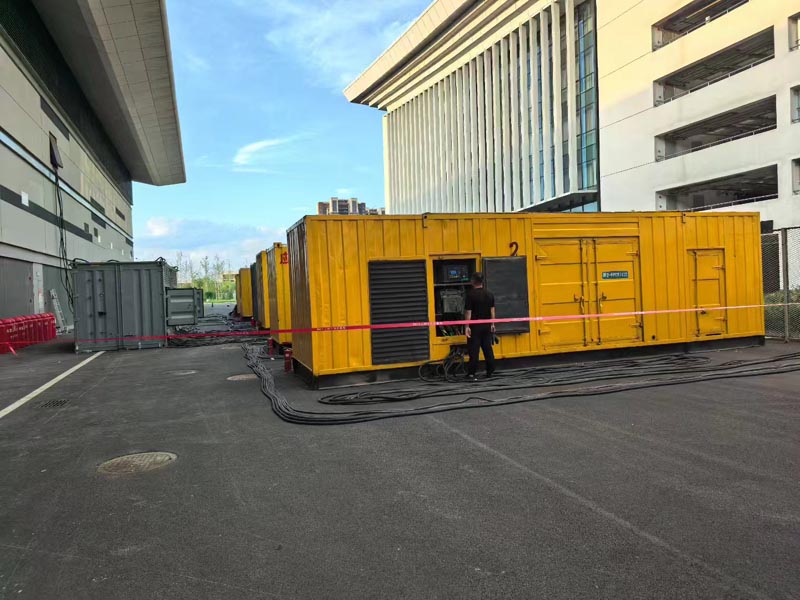 东郊镇柴油发电机冬季保养注意事项？