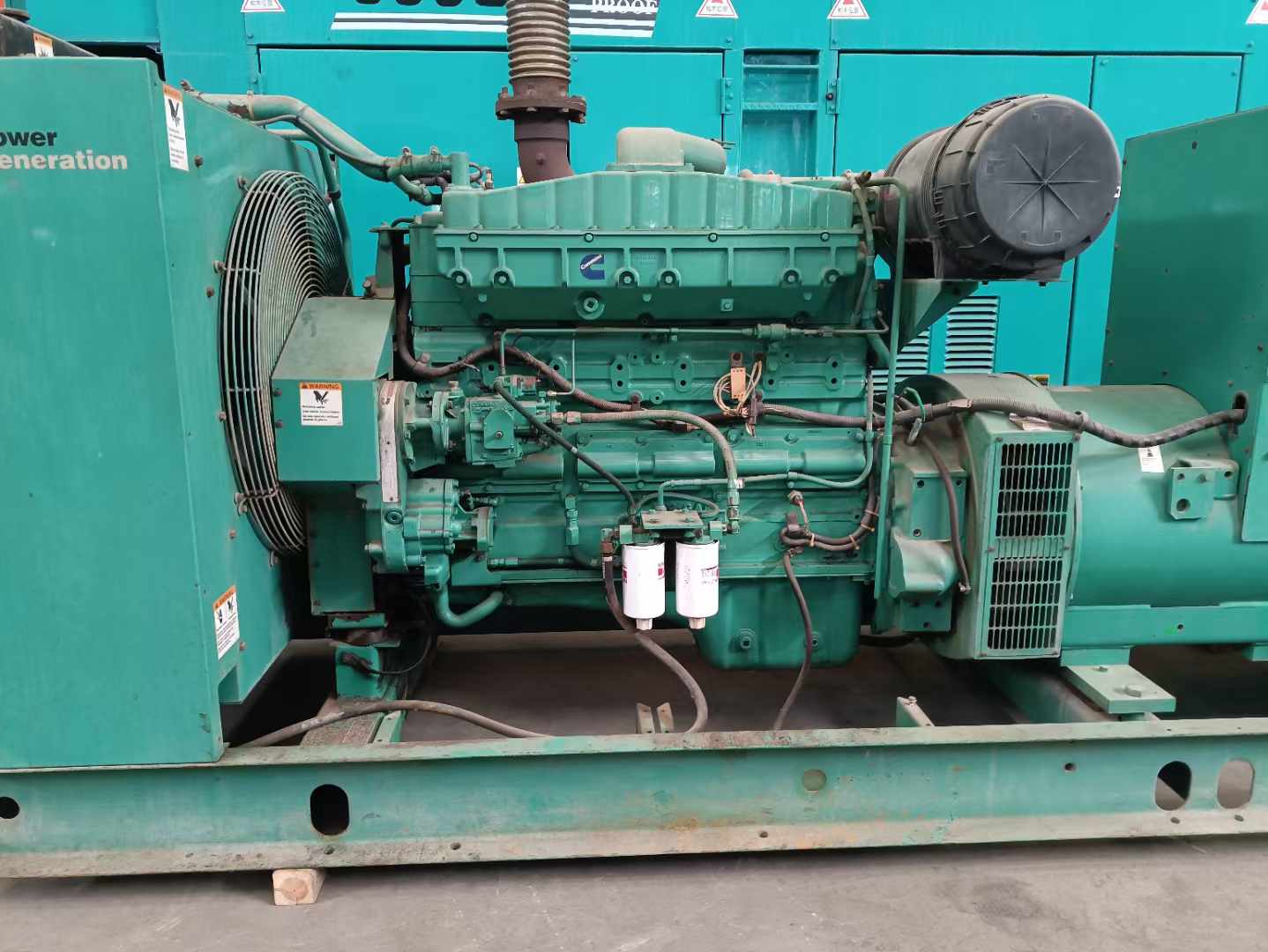 东郊镇过载会对 600kW 柴油发电机组造成哪些损害？