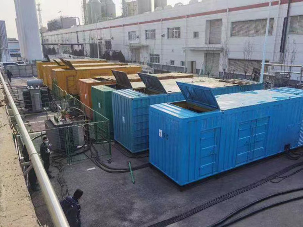 东郊镇380V和690V电压的电缆线相同吗？